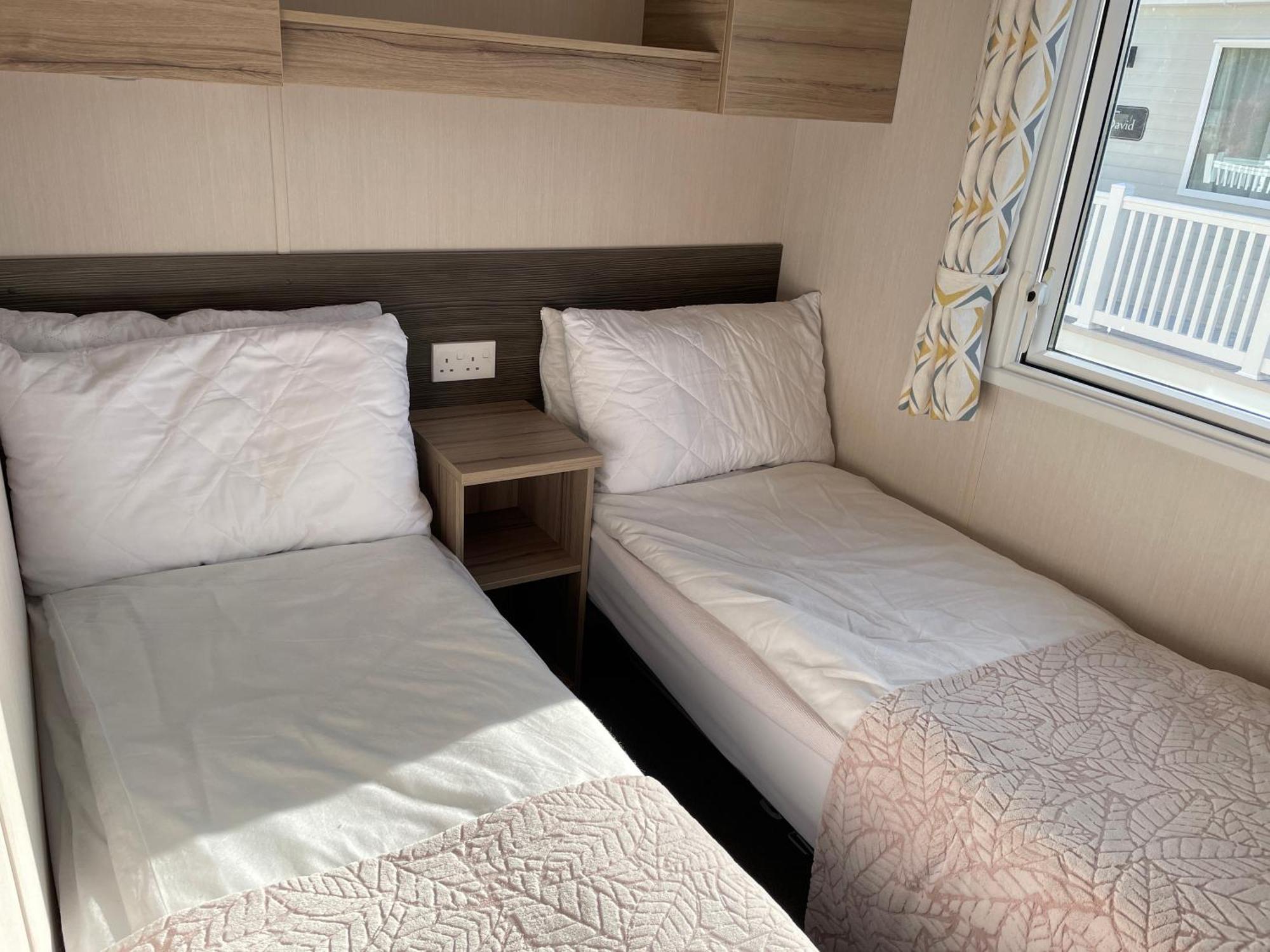 Rockley Park Private Holiday Homes Пул Экстерьер фото
