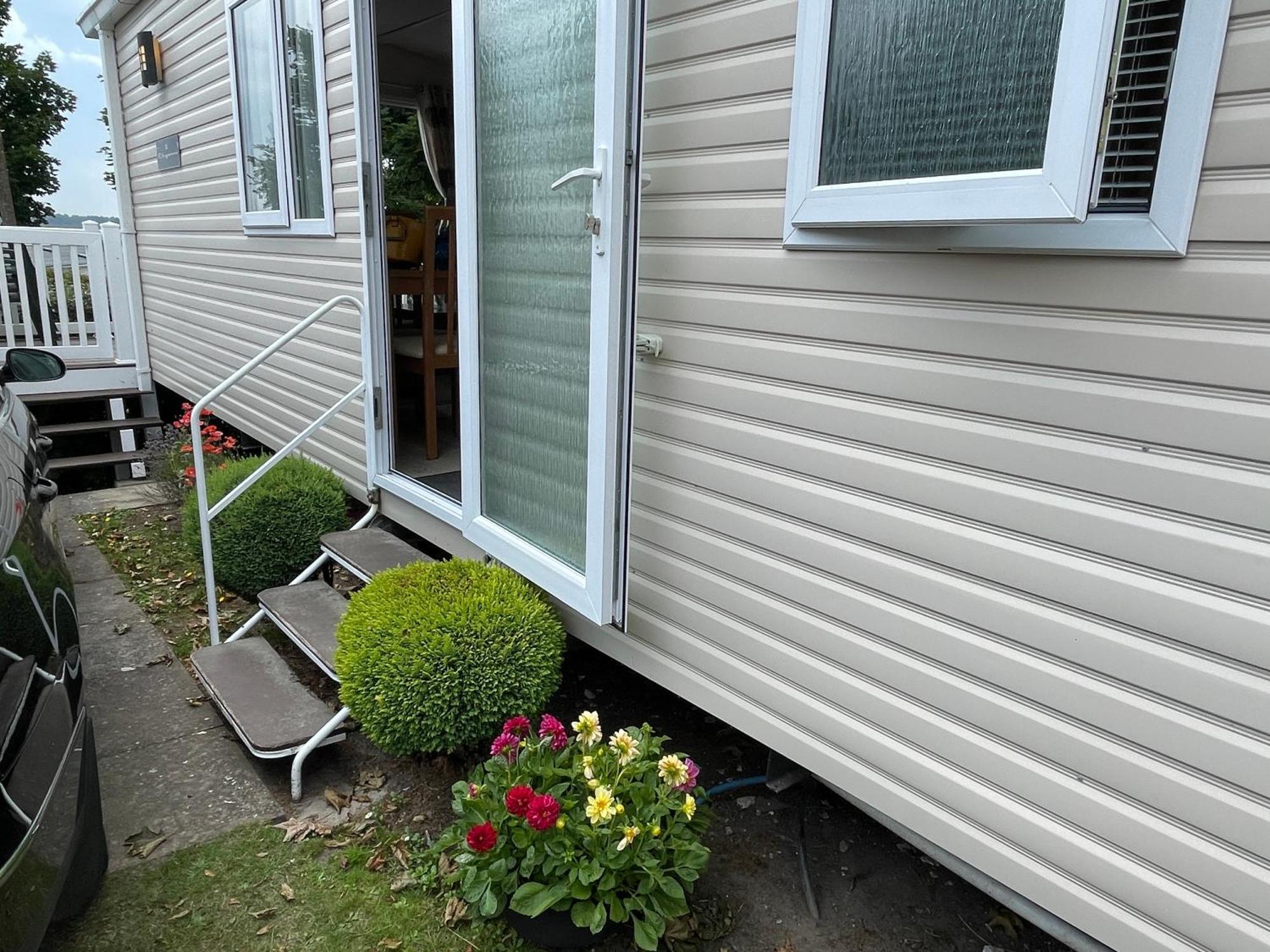 Rockley Park Private Holiday Homes Пул Экстерьер фото